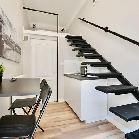 Standard By Hi5-mini Flat In The Center Budapest